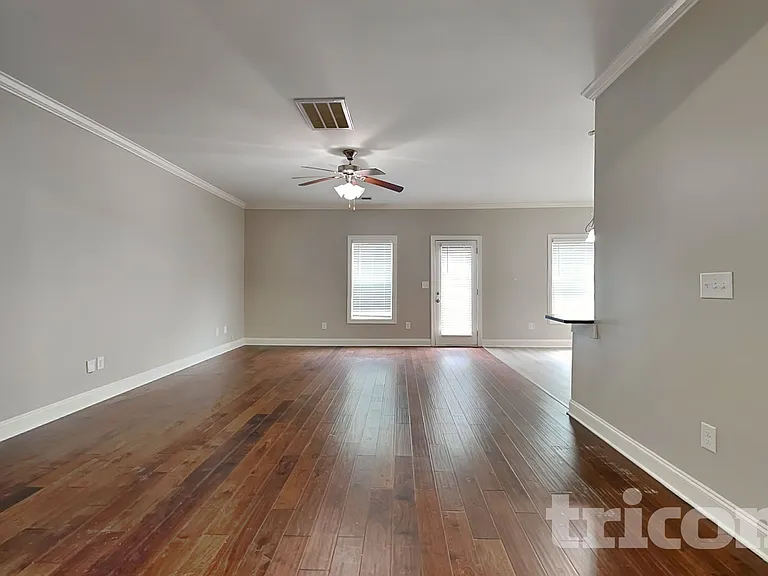 3923 Griese Ln — Photo 2