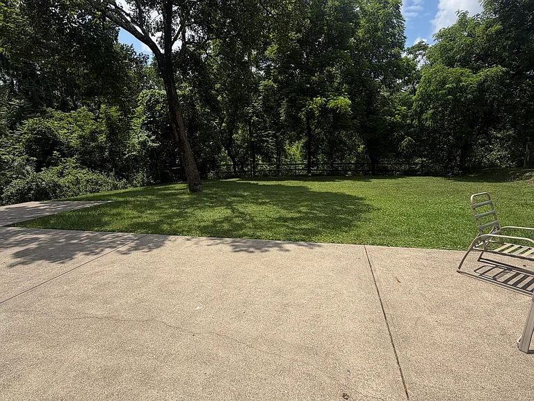 1744 Creedmoor Ave — Photo 17