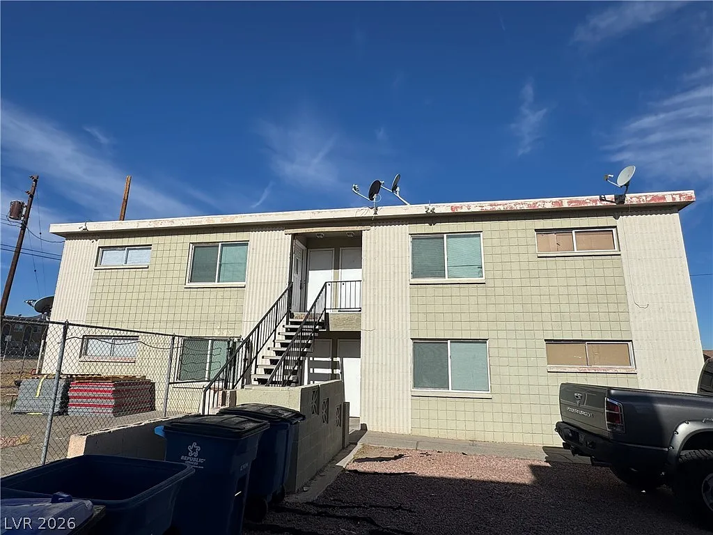 2 bed, 1.0 bath, 2900 sqft, $1,000 — Photo 3