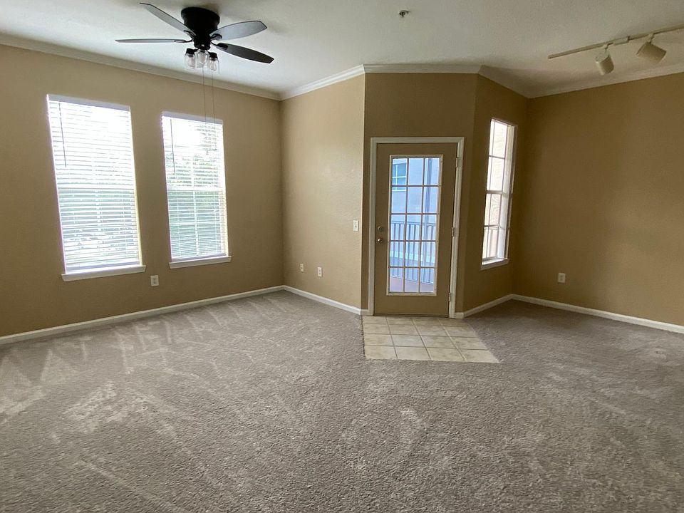 1st image of 9304 Crescent Loop Cir #100