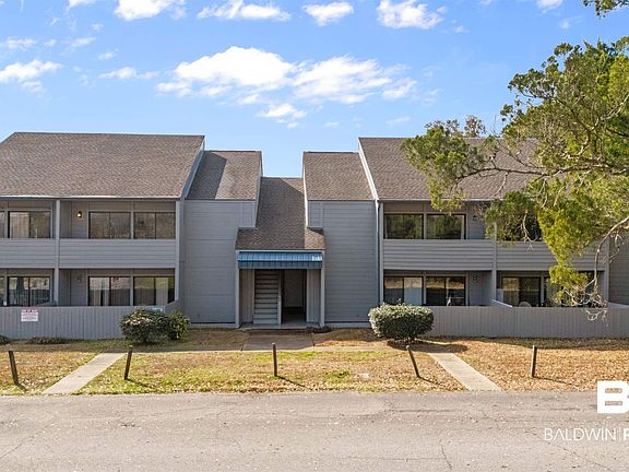 2nd image of 128 W Satsuma Ave #128