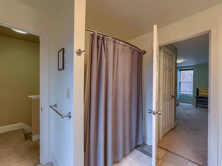 207 Calder St — Photo 21