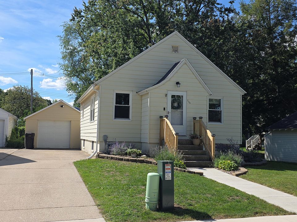1st image of 734 Plainfield Ave