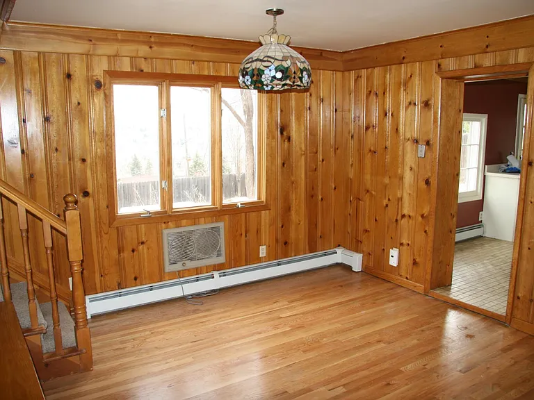 313 Goldco Cir — Photo 4