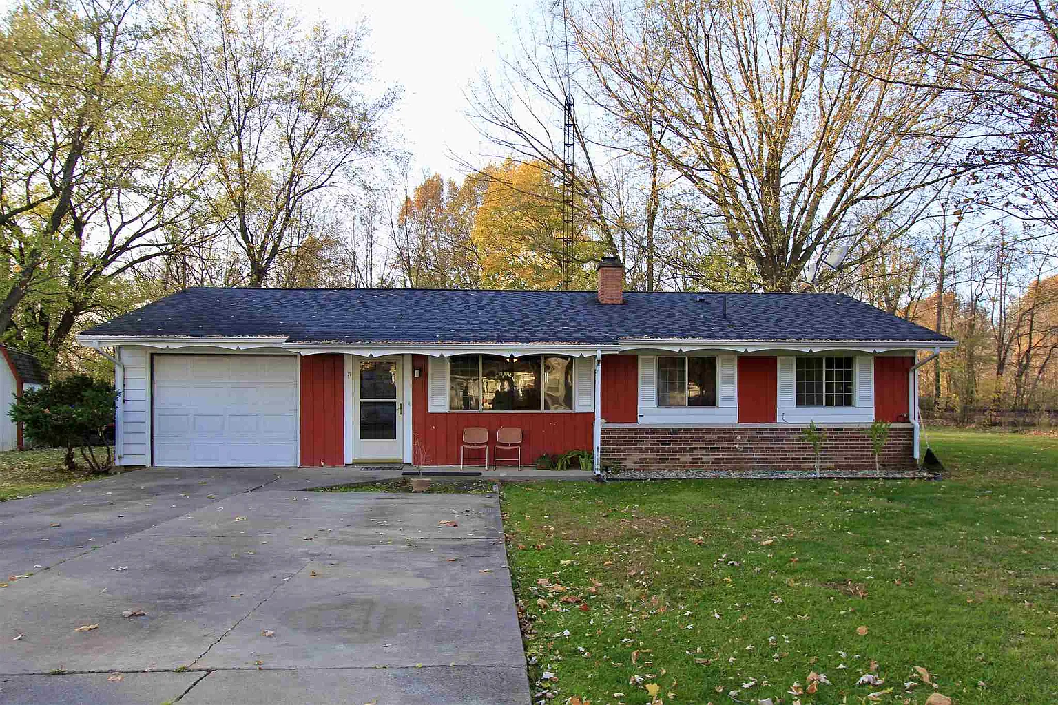 17 Henderson Dr photo 1