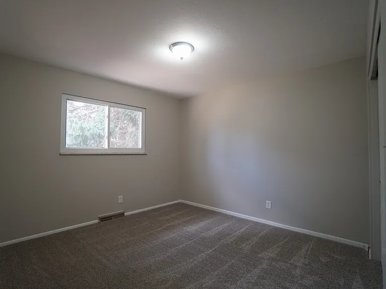5007 Alta Loma Rd — Photo 18