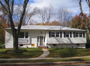 220 Rickswood Rd, Lutherville Timonium, MD 21093