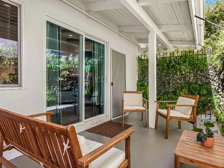 5700 Vanalden Ave — Photo 22