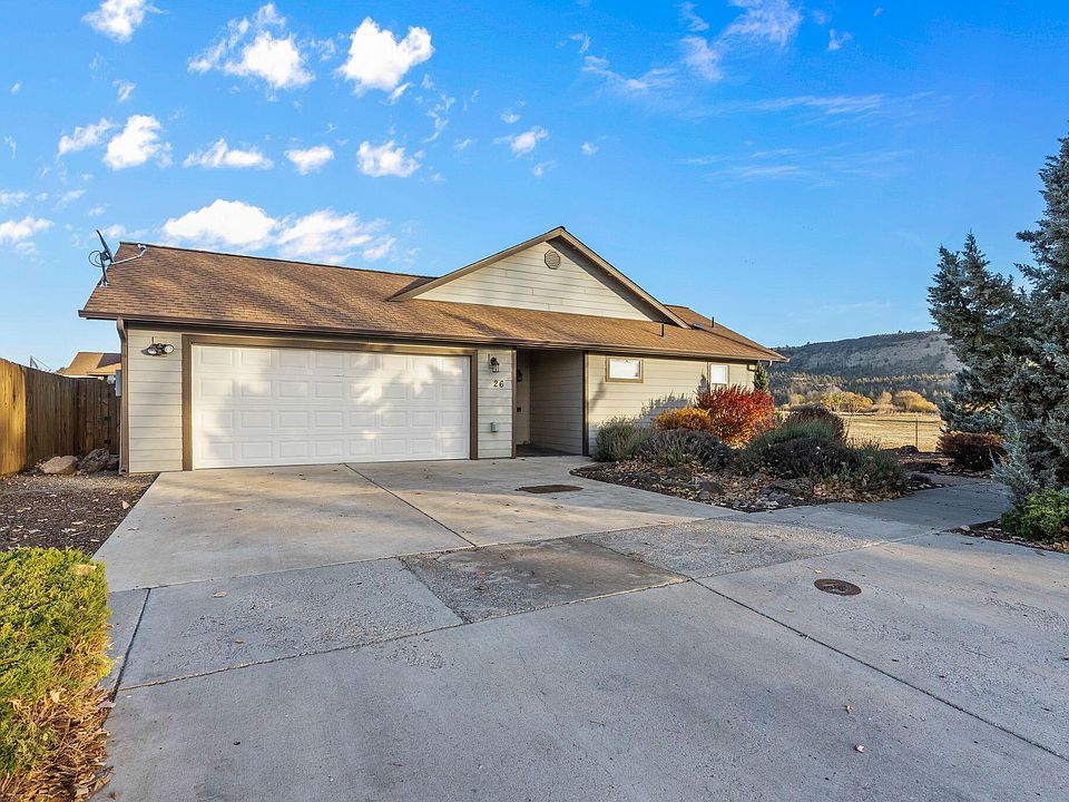 1st image of 26 NE Buena Villa Dr