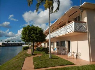 900 SW 10th Ter APT 2S, Hallandale Beach, FL 33009