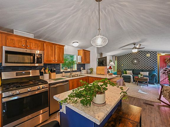 4th image of 347 Shannon Road