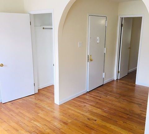 4th image of 554 Broome St Fl 2