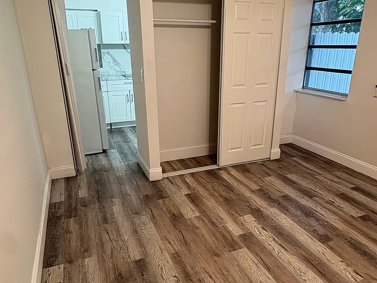980 NW 200th Ter — Photo 9