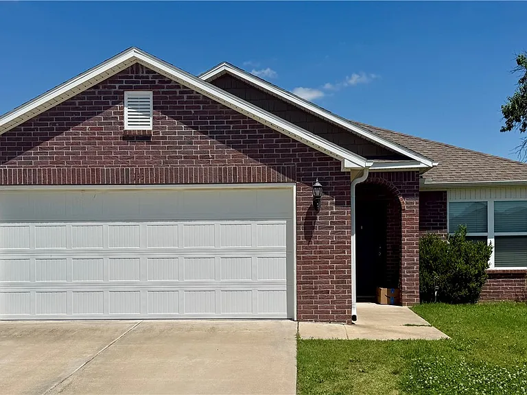1334 S Kingfisher Ln — Photo 4