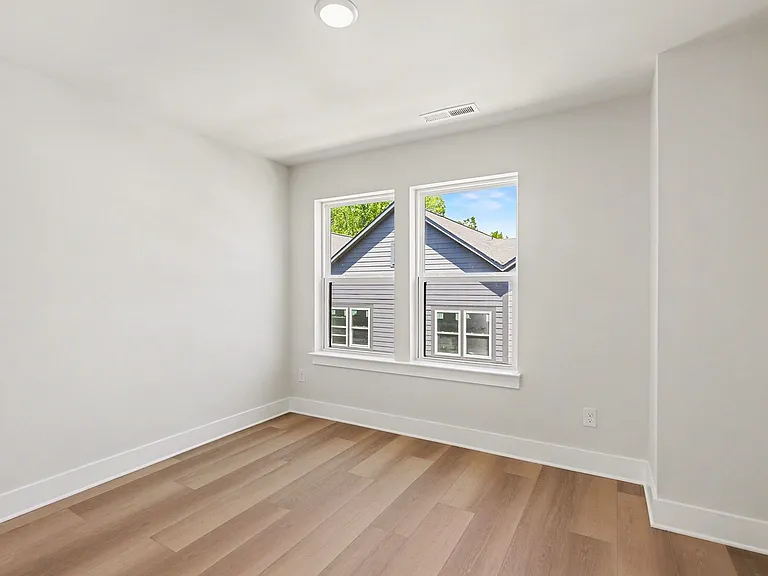 7920 Sansom Cir — Photo 28