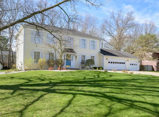 5403 Stoney Brook Rd, Kalamazoo, MI 49009