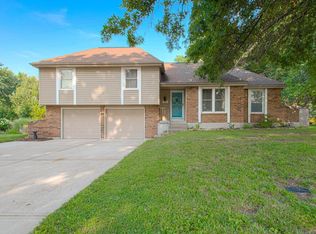 406 Meadow Ln, Raymore, MO 64083