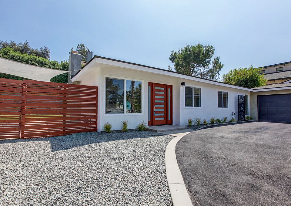 1st image of 179 E Loma Alta Dr