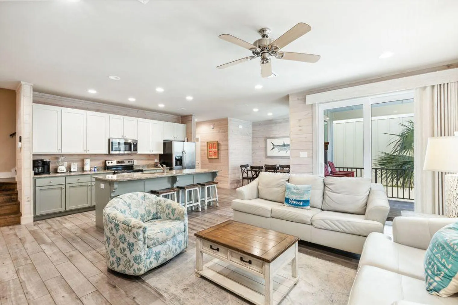 2 bed, 3.0 bath, 1291 sqft, $4,966 — Photo 1
