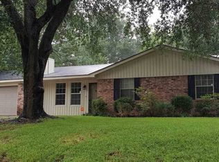 182 Shoreview Cir, Longview, TX 75605