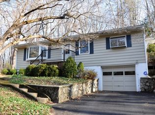 141 Mill Rd, Blairstown, NJ 07825