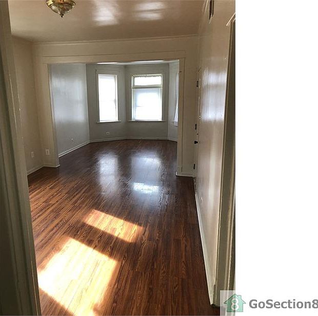 2nd image of 3447 W Flournoy St #2