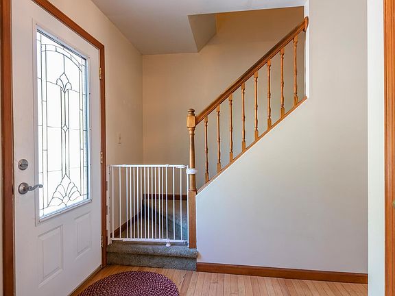 3rd image of 1527 S Highland Ave