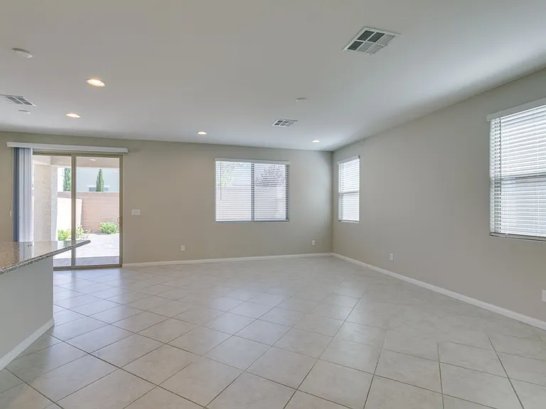 10021 Silver Comet Ct — Photo 3