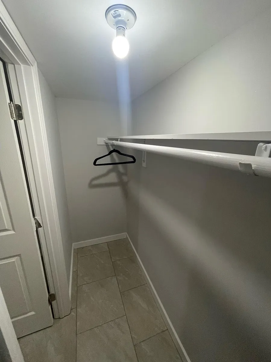 Building Photo - 21 Gentle Breeze Cir #B