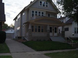2133 N 62nd St, Wauwatosa, WI 53213