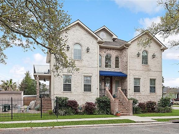 3rd image of 163 Middle Park Pl