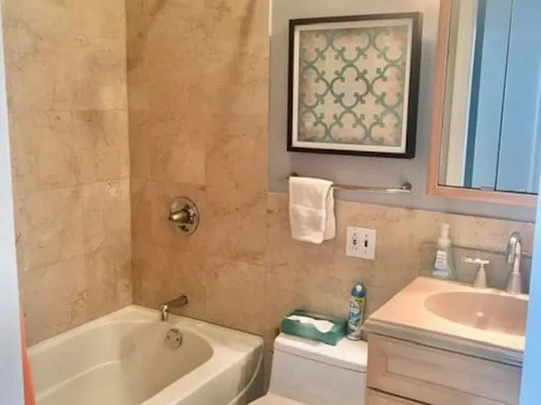 1434 W Fletcher St #2F — Photo 24