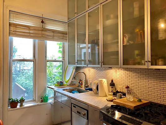 Rented by Box Street Properties LLC | media 9