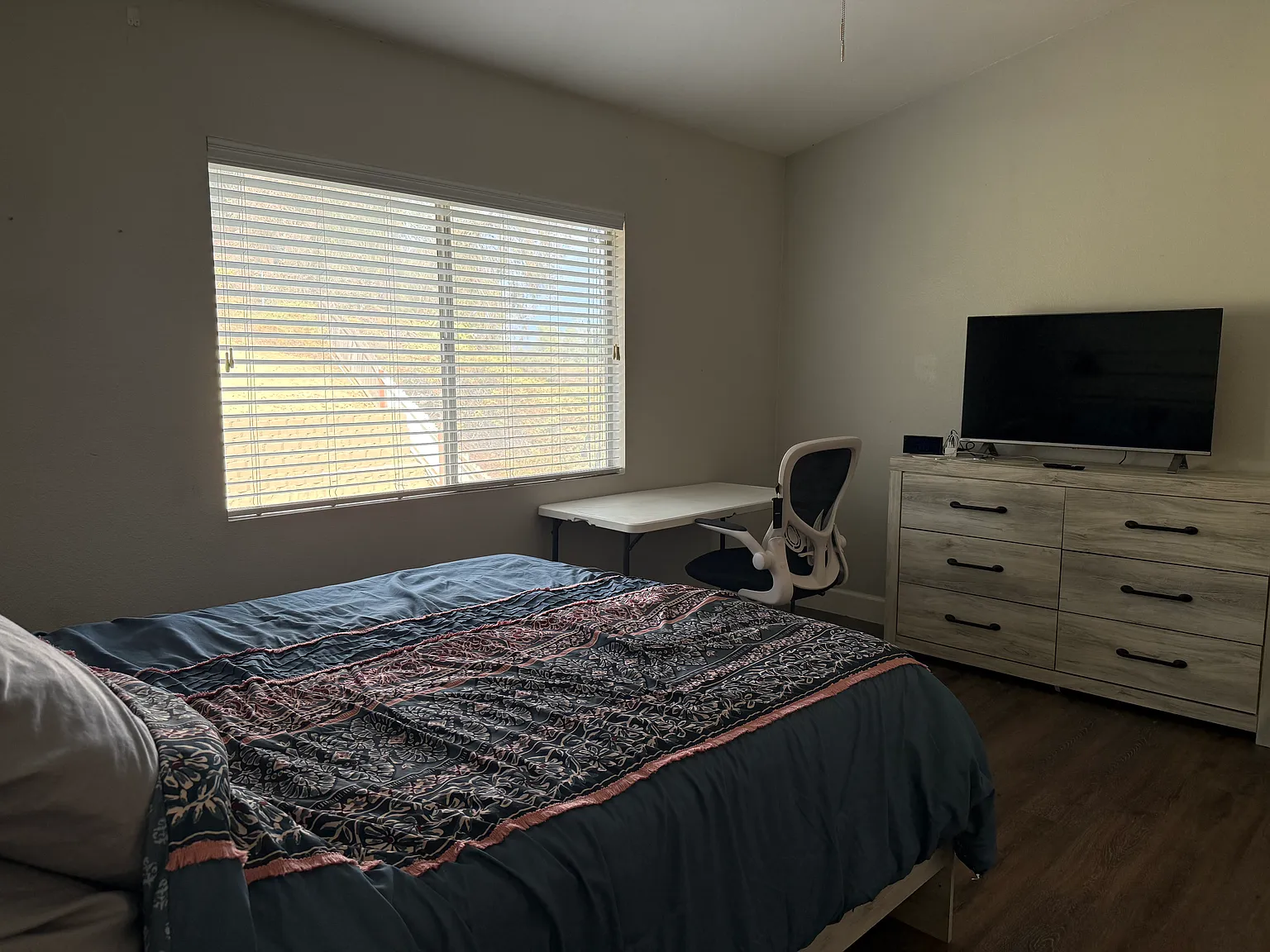 4 bed, 1975 sqft, $1,250 — Photo 4