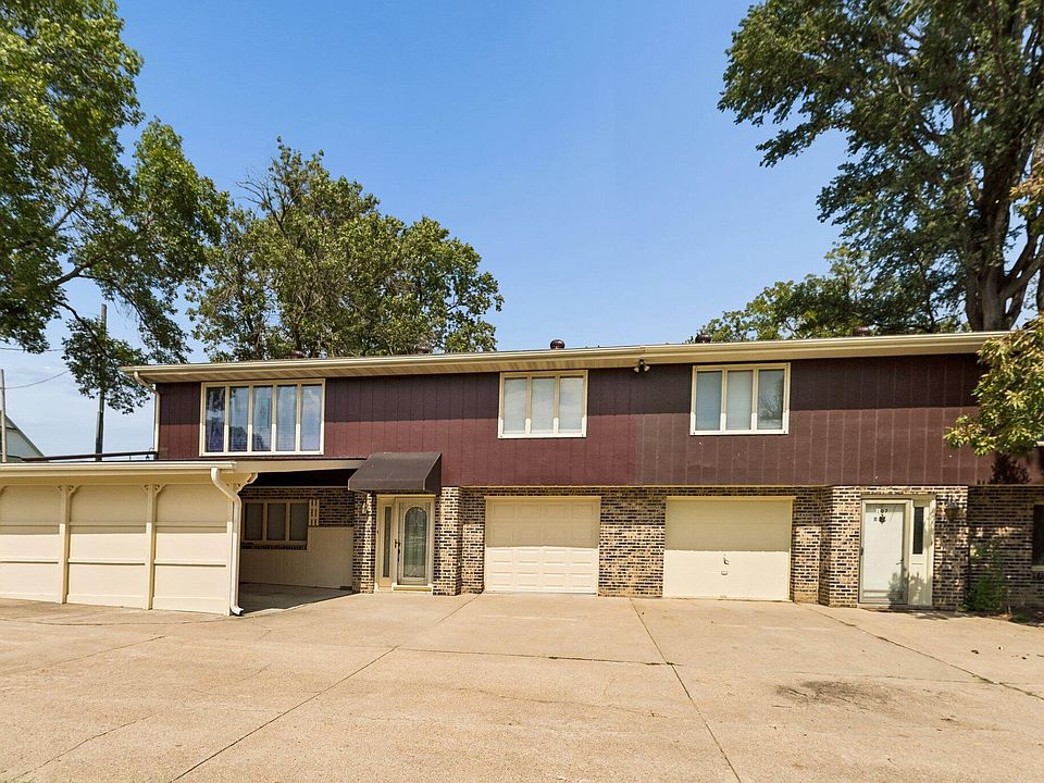 1st image of 107 1st Ave
