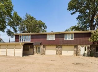 107 1st Ave, Underwood, IA 51576