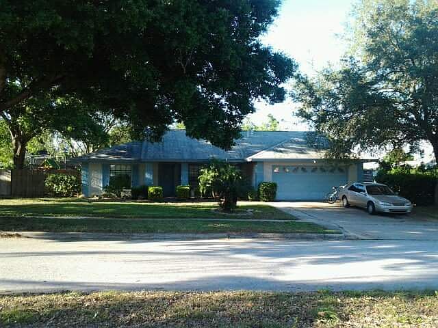 1st image of 15625 Charter Oaks Trl