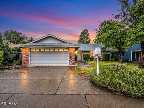 2nd image of 3343 Good Hope Ln