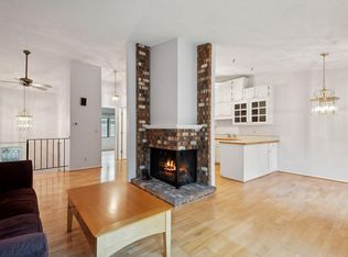 1387 Arden View Dr, Arden Hills, MN 55112