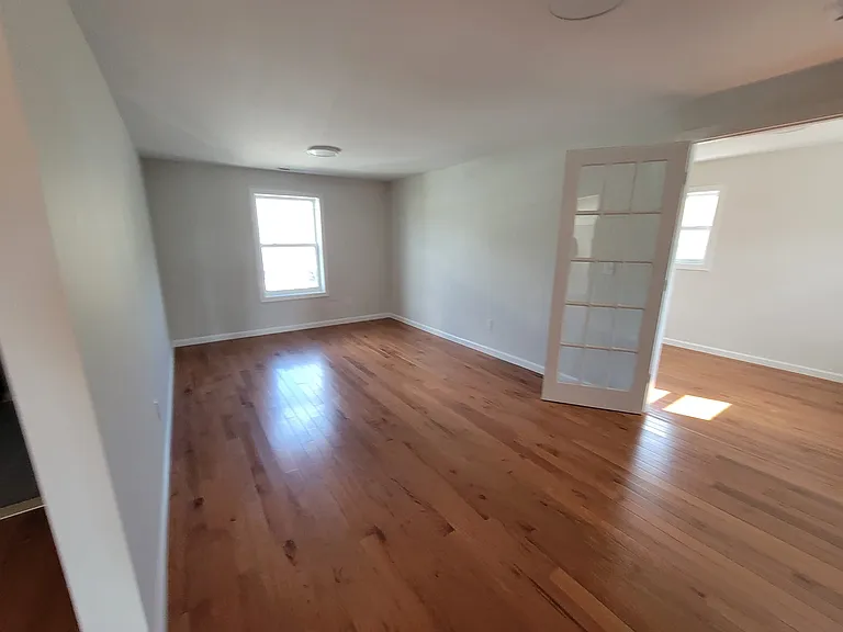 170 Farmington Ave #2 — Photo 16