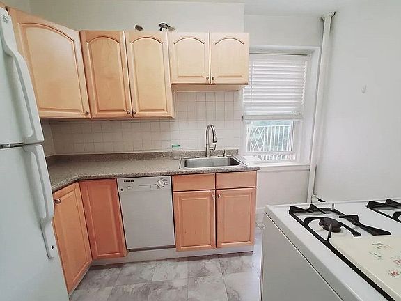 3rd image of 128 Summer St #1A