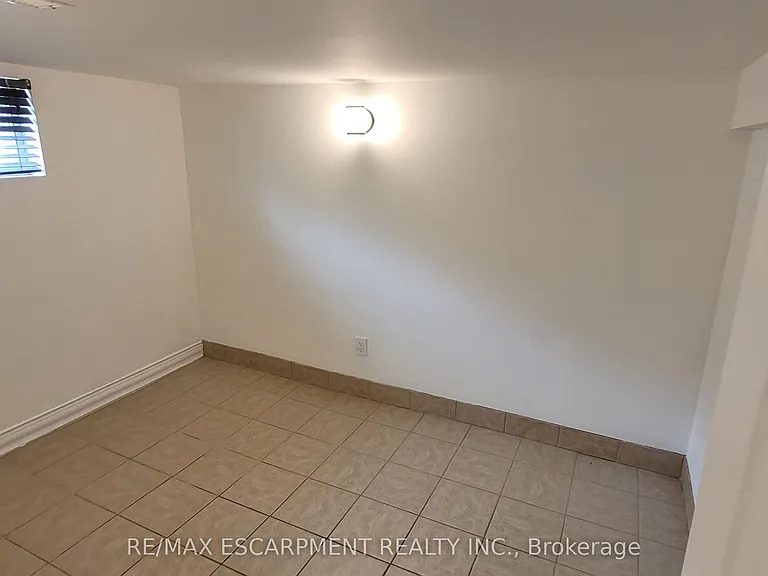 98 Limeridge Rd E #LOWER LEVEL — Photo 12