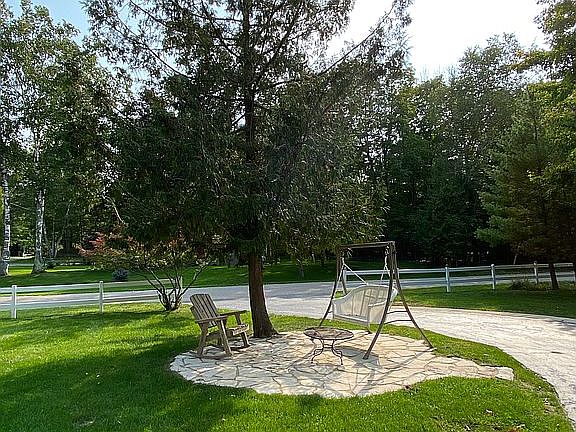 Flagstone patio in front