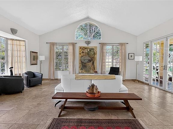 3rd image of 180 Camino Del Rte