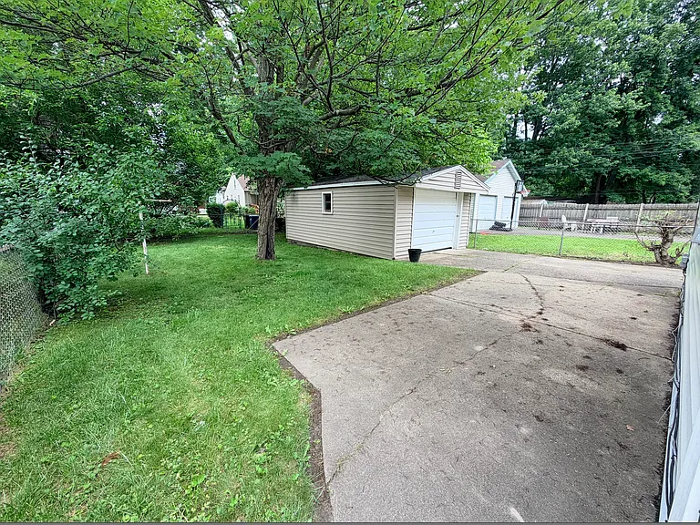 18308 Dalby — Photo 4