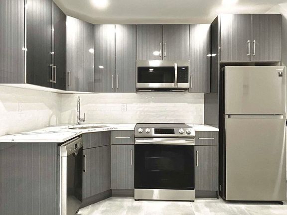 4th image of 69 Woodbine St #1A