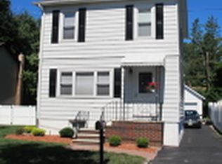 34 Glen Ave, Fairfield, NJ 07004