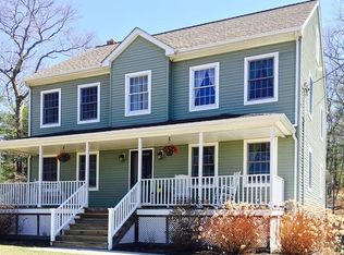 670 Squaw Rock Rd, Moosup, CT 06354