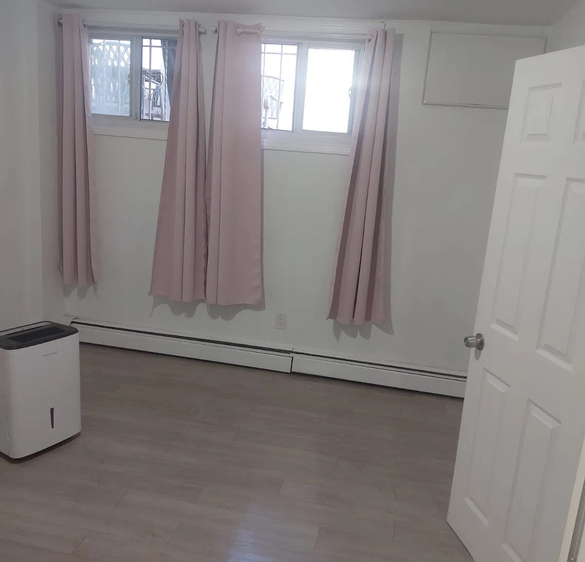 1 bed, $2,300 — Photo 4
