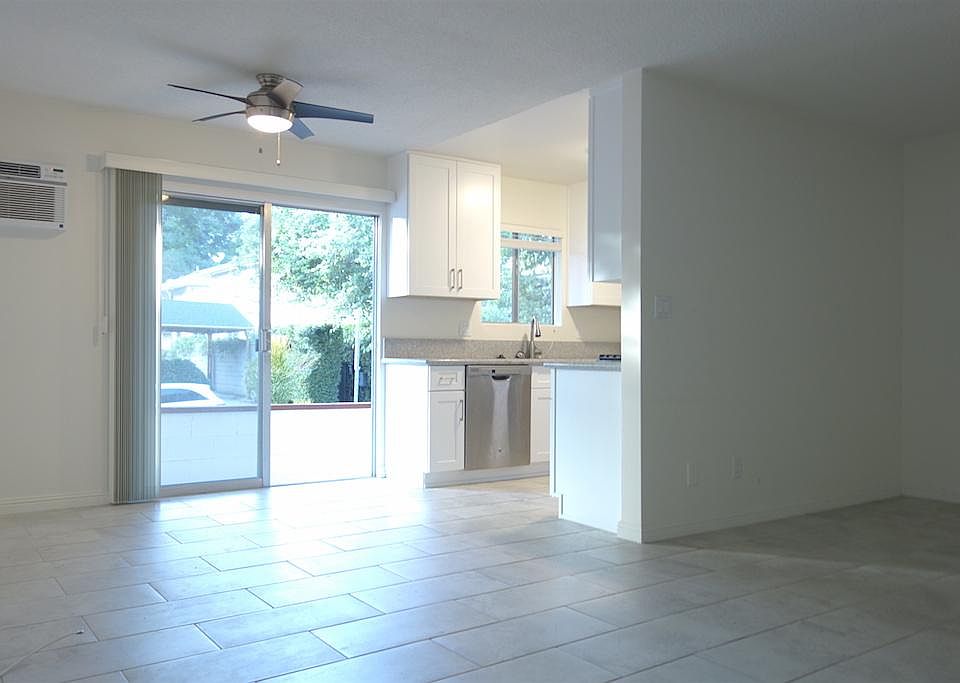 1st image of 836 Westbourne Dr APT 108